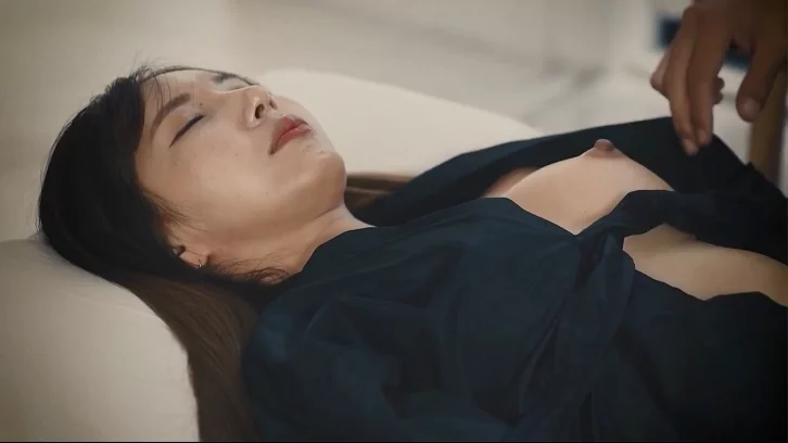 Bí mật của những cô nàng ướt át – Hàn Quốc