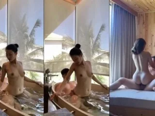 Chơi từ bồn tắm đến phòng ngủ trong chuyến du lịch