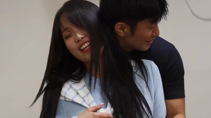 Em gái tầng trên thích cu bự – Hàn Quốc