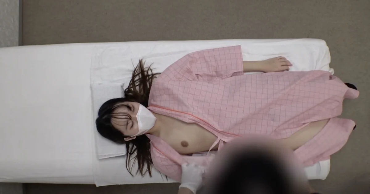 FC2_PPV_4553693 - Khám phá cơ thể em gái 19 tuổi ngây thơ – Nhật Bản