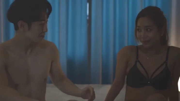 Lột trần em gái giúp việc vú bự – Hàn Quốc