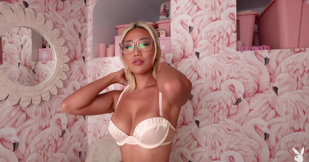 PlayboyPlus - Đung đưa cùng em trên dây – Châu Âu